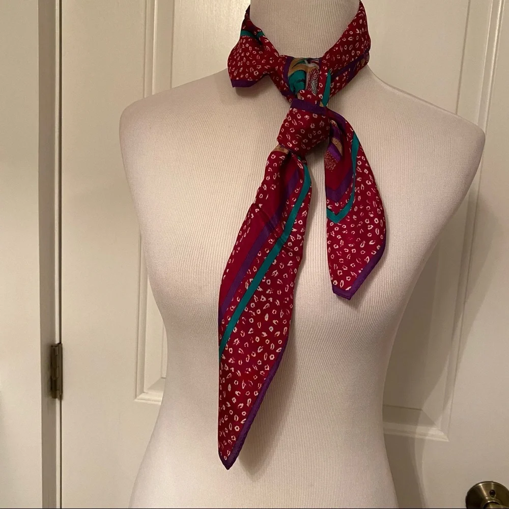 VERA SCARF VINTAGE RED WHITE PURPLE GREEN BROWN FROND PALM LEAVES SILK SQUARE